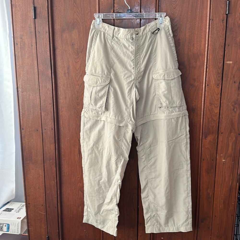 Men’s COLUMBIA hiking pants, size small, zip off legs, great condition